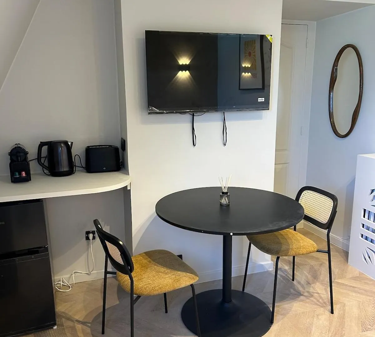 Luxury Studio Parc Monceau 巴黎
